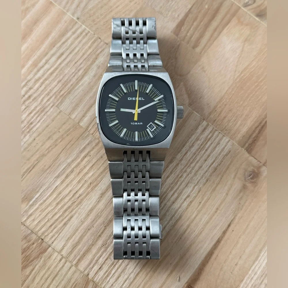 Diesel Rare Rectangular Dial Watch Black Dial Stainless Bracelet Case Date